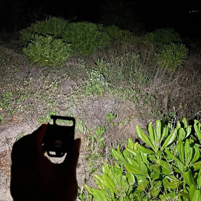 800 Lumens Rechargeable EDC Flashlight With Magnetic