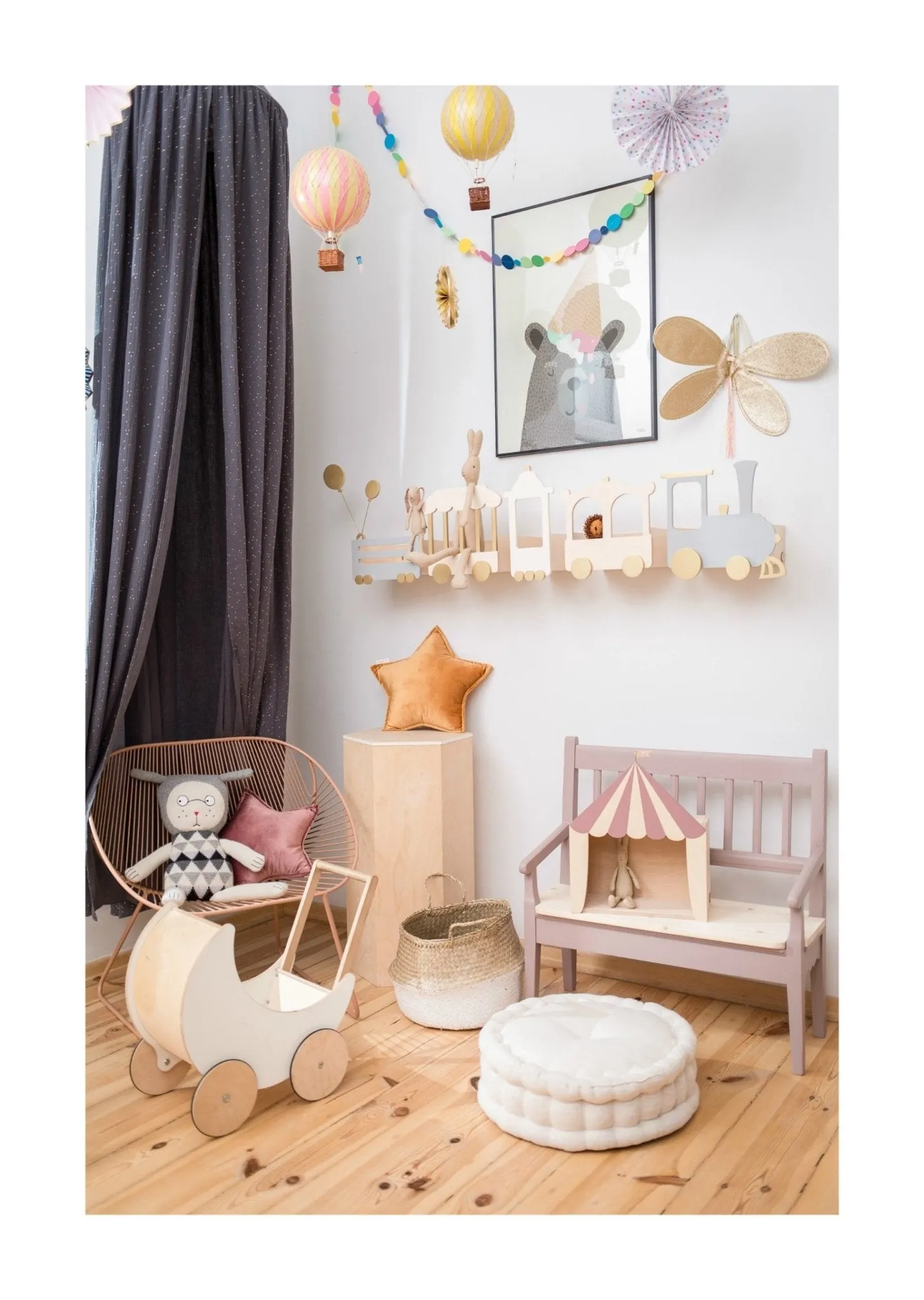 Circus Shelf "The Big Top" | Dusty Rose by Up! Warsaw