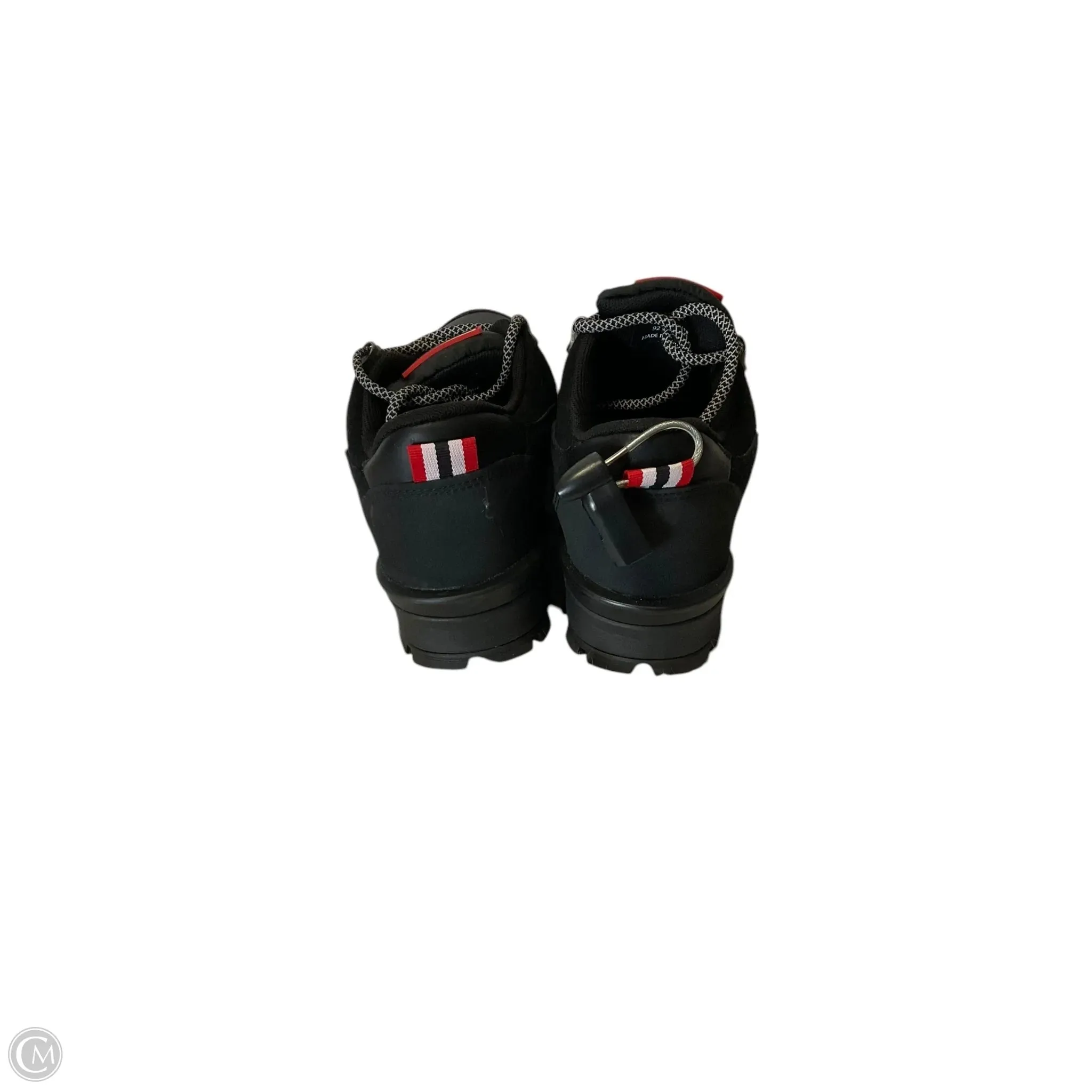 Shoes Hiking By Hunter In Black, Size: 7