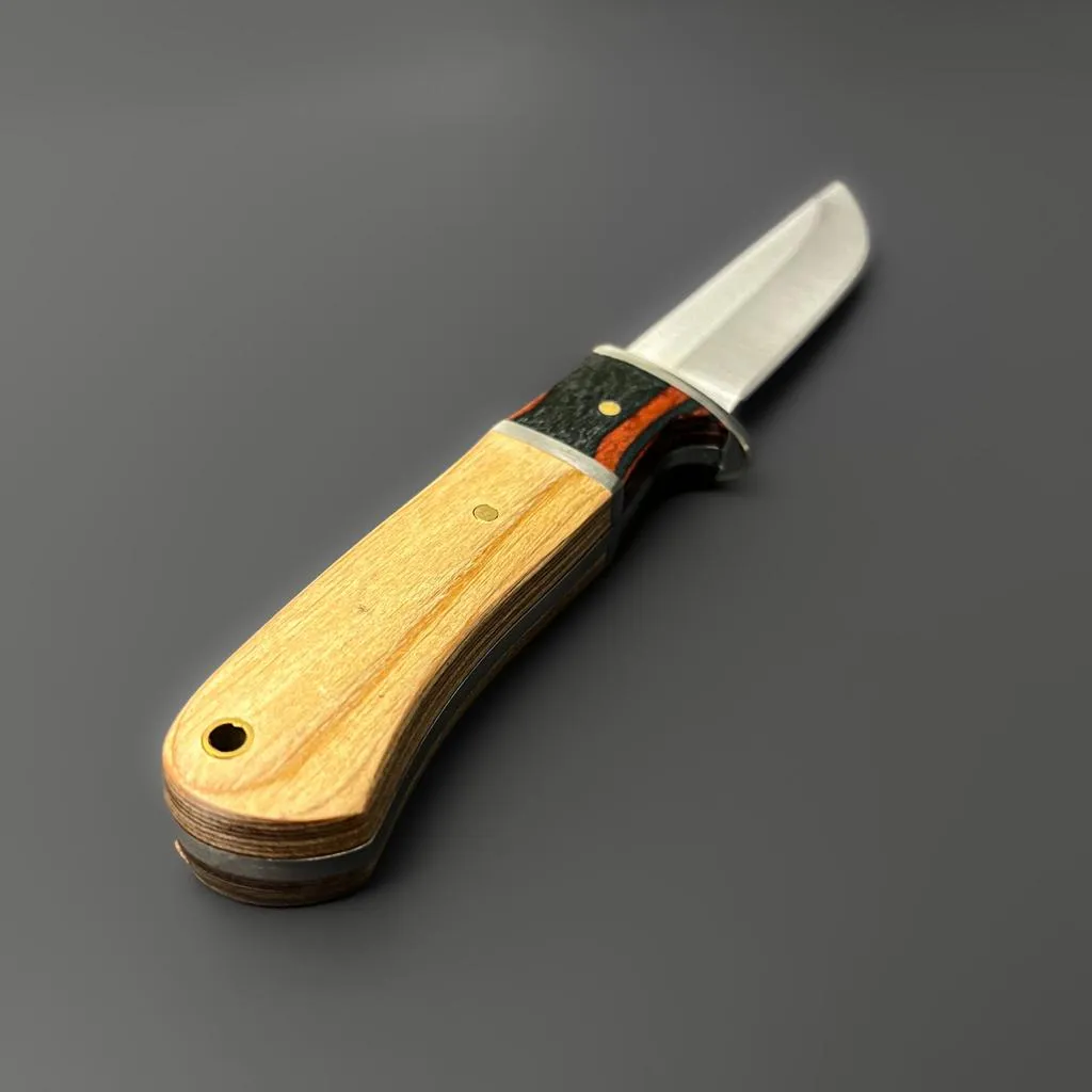 Wood-Handled Whittler